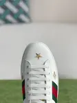GU*ISneakers