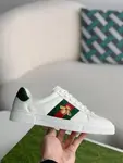 GU*ISneakers