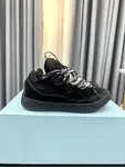 LA*N Sneaker