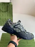 GU*IRetro Clunky Sneaker