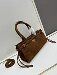 Prada matte size 32x15x11, style number 2452 [ADA new product] retro style, black waxed leather, the new favorite handbag!