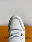 L*V TRAINER Sneakers