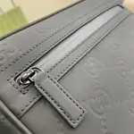 Gucci Crossbody Bags A range of men's bags in black rubber effect leather Model: 771293. Dimensions: 17* 24* 5cm