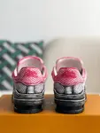 L*V TRAINER SNEAKERS