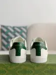 GU*ISneakers
