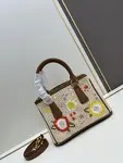 RADA woven handbag! Beautiful straw bag size: 26x17x11, model 2511