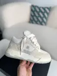 A*RI sneaker