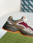 GU*IRetro Clunky Sneaker