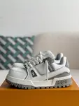 L*V TRAINER MAXI  SNEAKERS