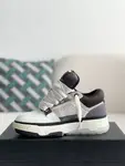 A*RI sneaker