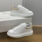 Alexander McQueen MQ Apricot bead Stone grain tail Sneakers