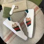 GU*Isneakers Support chip phone sensing