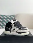 A*RI sneaker