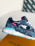 L*V Low-top running shoes