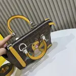 Fendi Mini ByThe Way Mini Bag Model: 6013 Size 17x18x8cm