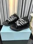 LA*N Sneaker