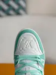L*V SNEAKERS