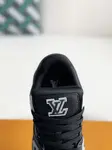 L*V SNEAKERS