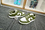 DUNK LOW MEDIUM OLIVE