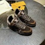 L*V TRAINER Sneakers