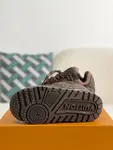 L*V TRAINER SNEAKERS