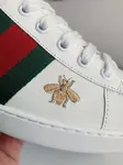 GU*ISneakers