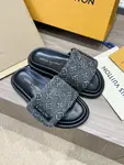 L*V Pool Pillow Flat Comfort