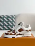 L*V TRAINER SNEAKERS