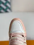 L*V SNEAKERS