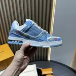 L*V TRAINER Sneakers 1AHCYB