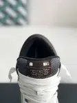 A*RI sneaker