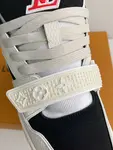 L*V SNEAKERS