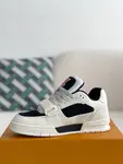 L*V SNEAKERS