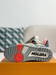 L*V TRAINER Sneakers
