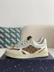 GU*INew Sneakers