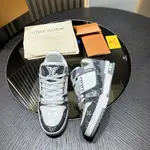 L*V TRAINER Sneakers 1ADF5C