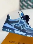 L*V RUNNER TATIC sneakers