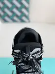 LA*N Sneaker