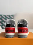 L*V TRAINER Sneakers