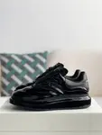 Alexander McQueen MQ golden cowhide tail Air cushion bottom Sneakers