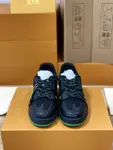 L*V TRAINER 1A9IQ5 Sneakers
