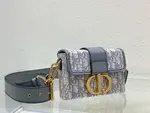 30 Montaigne Box Bag