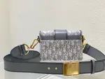 30 Montaigne Box Bag