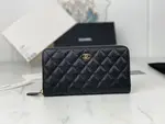 Chanle Zipped Wallet
