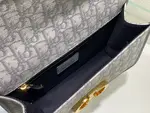30 Montaigne Chain Bag