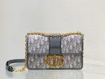 30 Montaigne Chain Bag