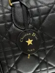 Dior Groove 25