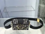 30 Montaigne Box Bag