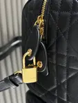 Dior Groove 25