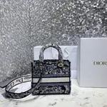 Medium Lady D-lite Bag